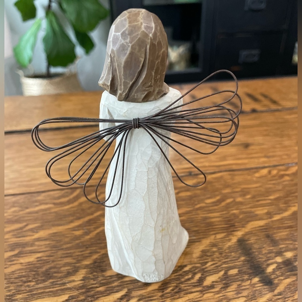 Willow Tree - Angel of the Garden Figurine - Picture 2 of 7